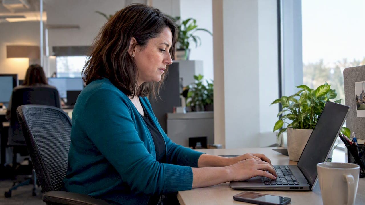 Executive Search Update Template for Corporate Talent Teams